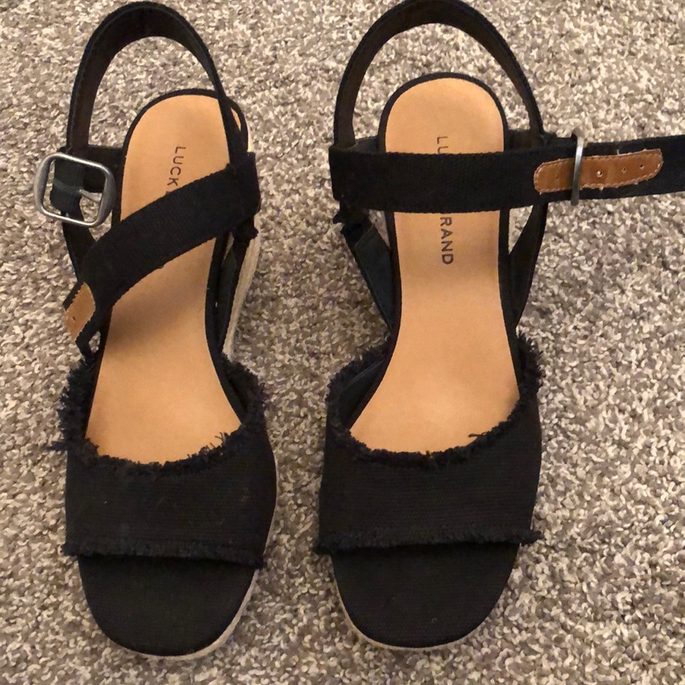 Lucky Brand Black Wedge Sandals - Picture 3 of 6
